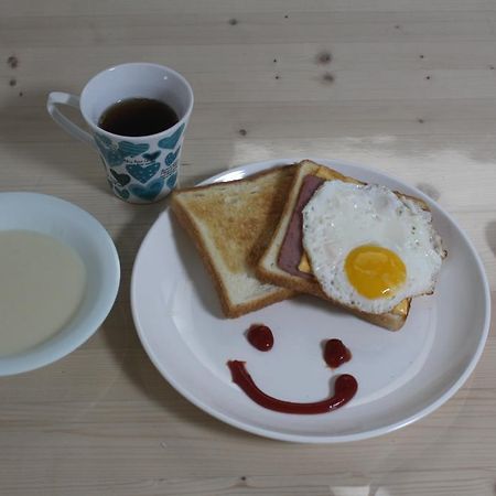 Dadam Guesthouse ヨス市 エクステリア 写真